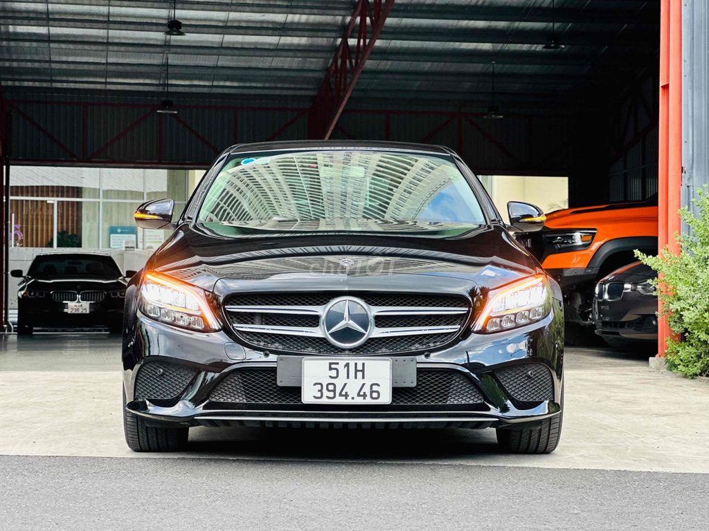 Mercedes Benz C180 ĐEN/KEM 2020 ĐẸP KENG