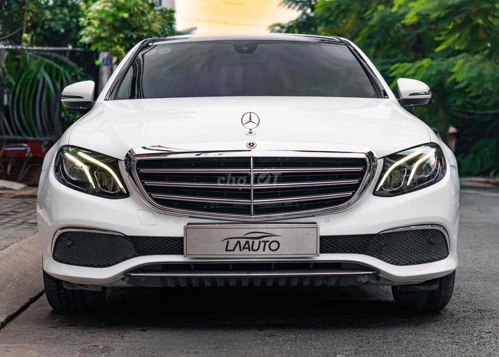 LONG ANH AUTO về Mercedes E200 model 2018. Mua bán Ô tô tại Quận 7 Tp Hồ Chí Minh được đăng bởi LongAnh AuTo  hình 1