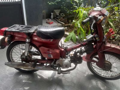 Honda Cub 70 màu Đỏ.giấy tờ đầy đủ.giá 3tr500k. Mua bán Xe máy tại Thành phố Biên Hòa Đồng Nai được đăng bởi vo hoai thuân