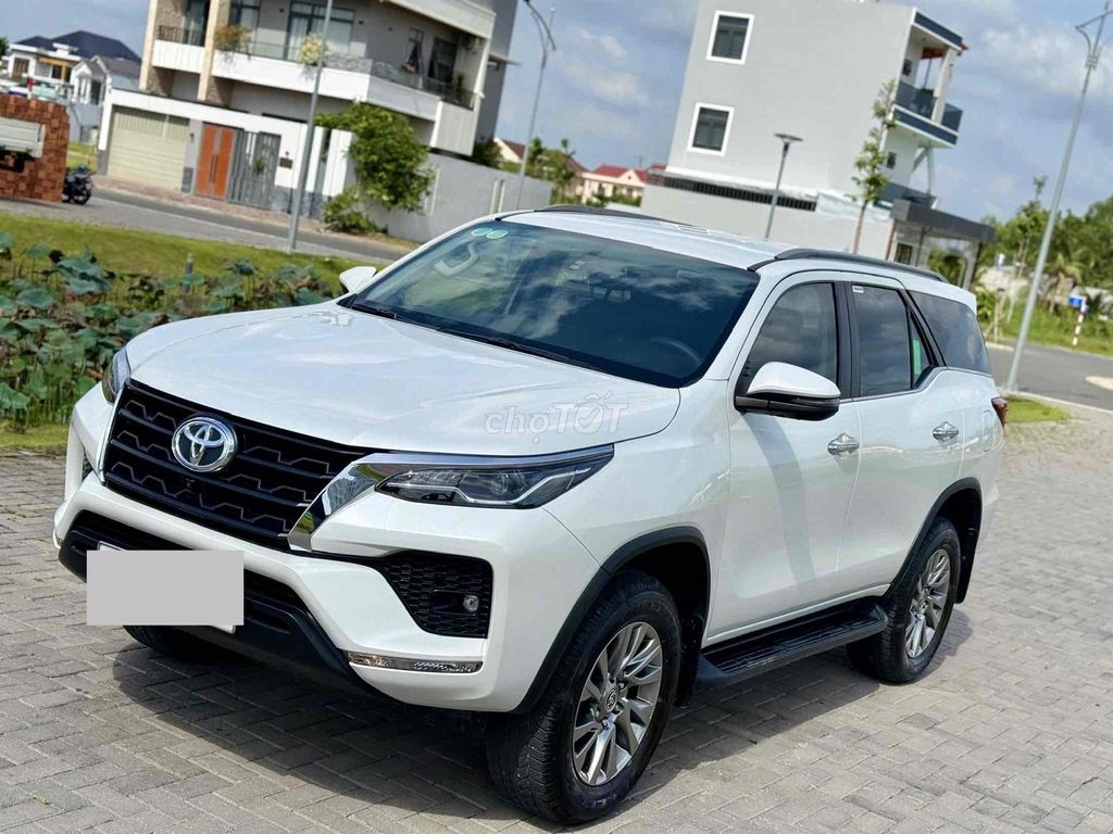Toyota Fortuner 2.7V 2024 lướt 39.000km xe như mới. Mua bán Ô tô tại Quận 1 Tp Hồ Chí Minh được đăng bởi Nguyên hình 4