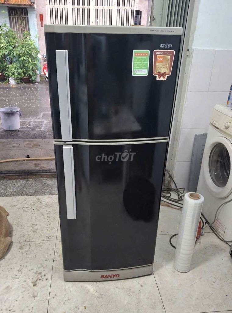 Thanh lý tủ lạnh sanyo 165L chạy tốt