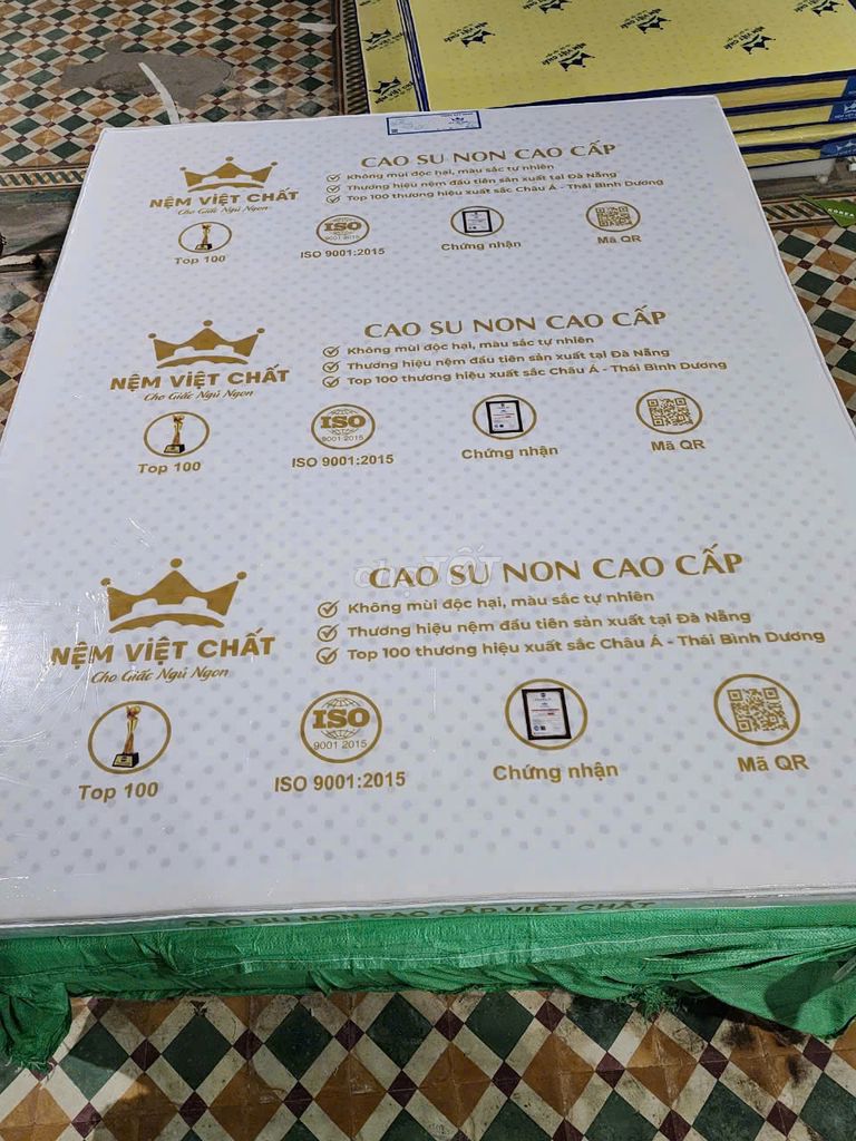 Nệm Cao Su Non Cao cấp Việt Chất