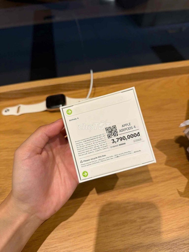 Tai nghe không dây Apple AirPods 4 Trắng. Mua bán Tivi, Âm thanh tại Huyện Bình Chánh Tp Hồ Chí Minh được đăng bởi Minh Thư Lê hình 1