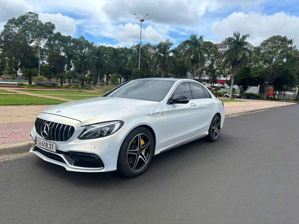 Mec C200 model 2018 hộp số 9 cấp. Mua bán Ô tô tại Thành phố Buôn Ma Thuột Đắk Lắk được đăng bởi Mr Nhật hình 15