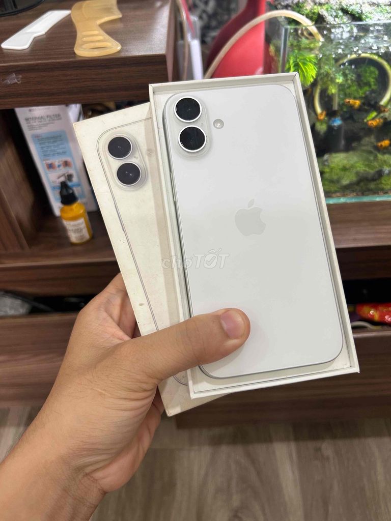 IP16 Plus 128G trắng VN/A ht 99% fulbox. Mua bán Điện thoại tại Quận Đống Đa Hà Nội được đăng bởi Hoàng Điển Trai Long hình 1