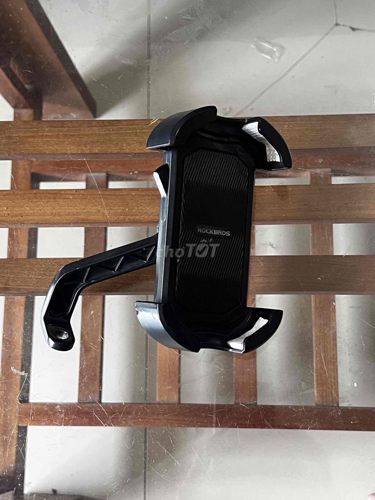 Giá đỡ điện thoại ROCKBROS Đen. Mua bán Phụ kiện (Màn hình, Chuột...) tại Thành phố Hội An Quảng Nam được đăng bởi Phúc Qnam hình 1