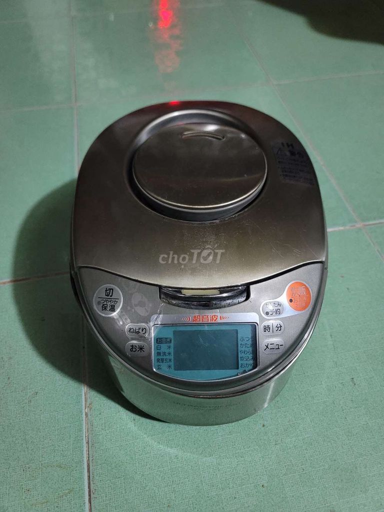 Nồi cơm điện Mitsubishi 1 Lít Xám. Mua bán Bếp, lò, đồ điện nhà bếp tại Huyện Phong Điền Cần Thơ được đăng bởi Audio Mini toàn trung Cần Thơ hình 1
