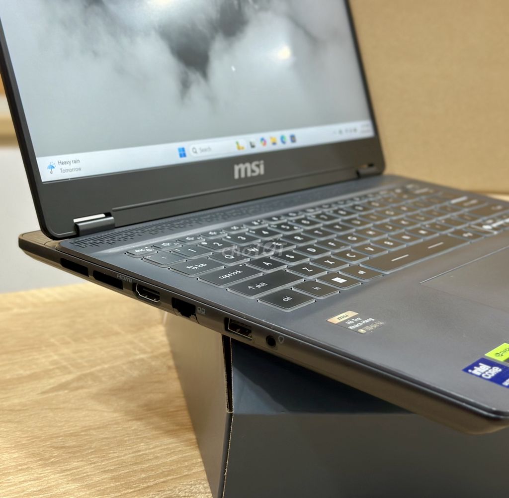 MSI Prestige 14 AI | intel U7/32/1TB RTX 3050 6GB