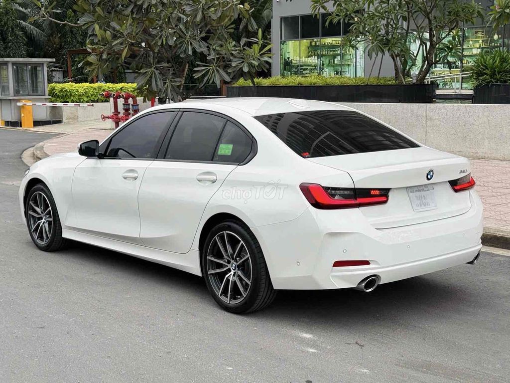 BMW 320i Sport Line LCI 2024 Siu Lướt 3.200km. Mua bán Ô tô tại Quận 7 Tp Hồ Chí Minh được đăng bởi Hoàng Thọ hình 5