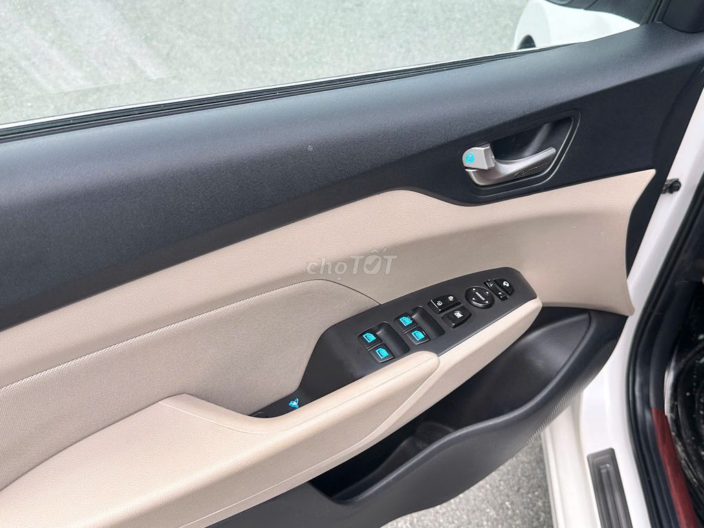 Hyundai Accent 2019 số sàn, màu trắng full đồ chơi. Mua bán Ô tô tại Quận Gò Vấp Tp Hồ Chí Minh được đăng bởi Việt 8080 hình 11