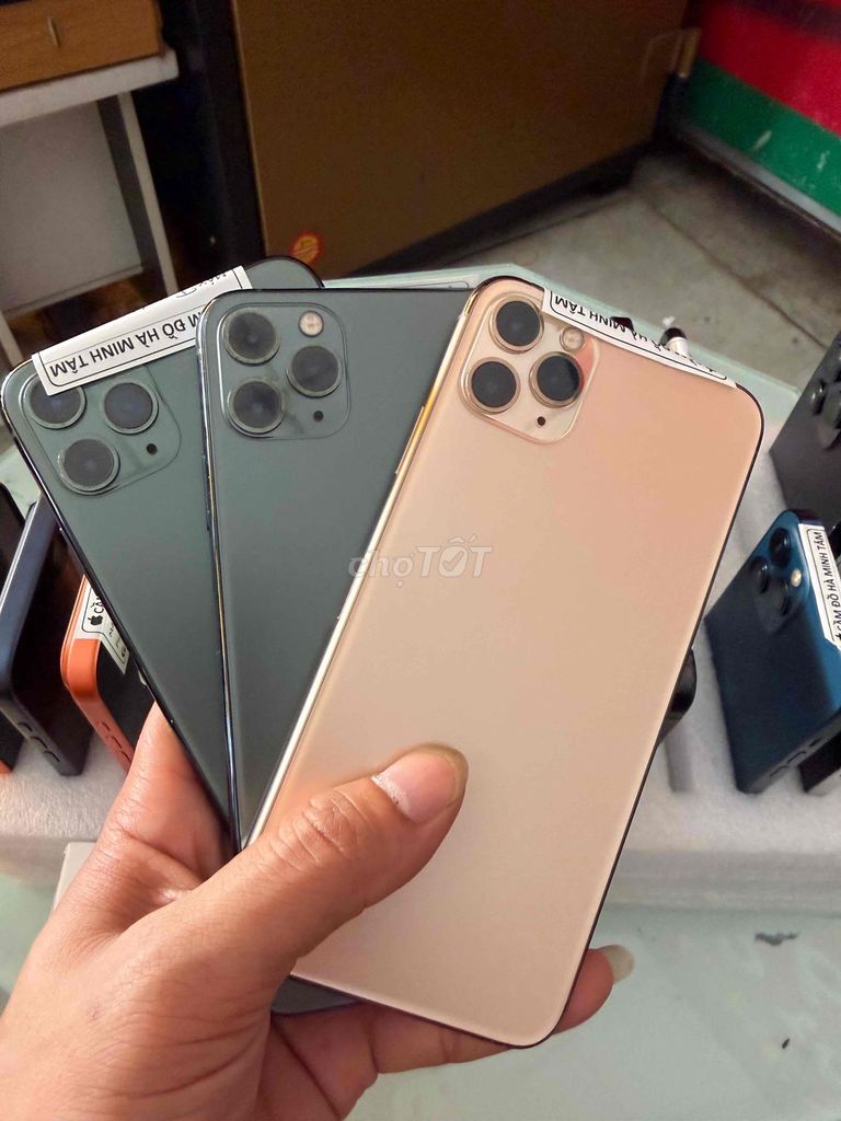 Apple iPhone 11 Pro Max 64GB Vàng đồng. Mua bán Điện thoại tại Thành phố Thuận An Bình Dương được đăng bởi cầm đồ Hà Minh Tâm  hình 1