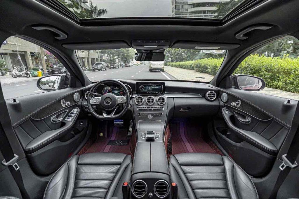 C300_AMG model 2020 màu đỏ cá nhân đẹp xuất sắc. Mua bán Ô tô tại Quận 7 Tp Hồ Chí Minh được đăng bởi Dương Phương hình 8