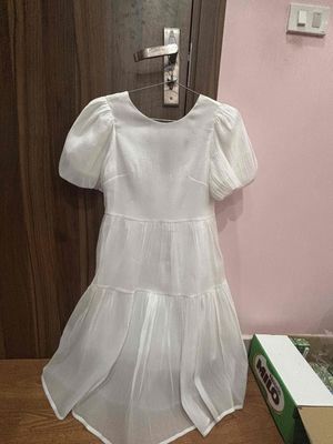 Váy trắng công chúa thời trang nữ. Mua bán Quần áo tại Quận Hoàng Mai Hà Nội được đăng bởi bao linh