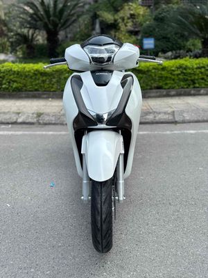 Honda SH 150 CBS 2017 Trắng 29D2-107.33
