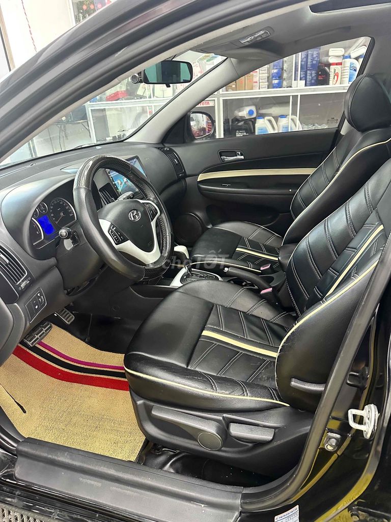 Hyundai i30 CW 2009 1.6 AT - 94000 km. Mua bán Ô tô tại Thành phố Tuy Hòa Phú Yên được đăng bởi Võ Ngọc Thiên hình 6