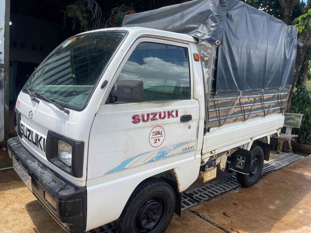 suzuki 550 kg mui bạt