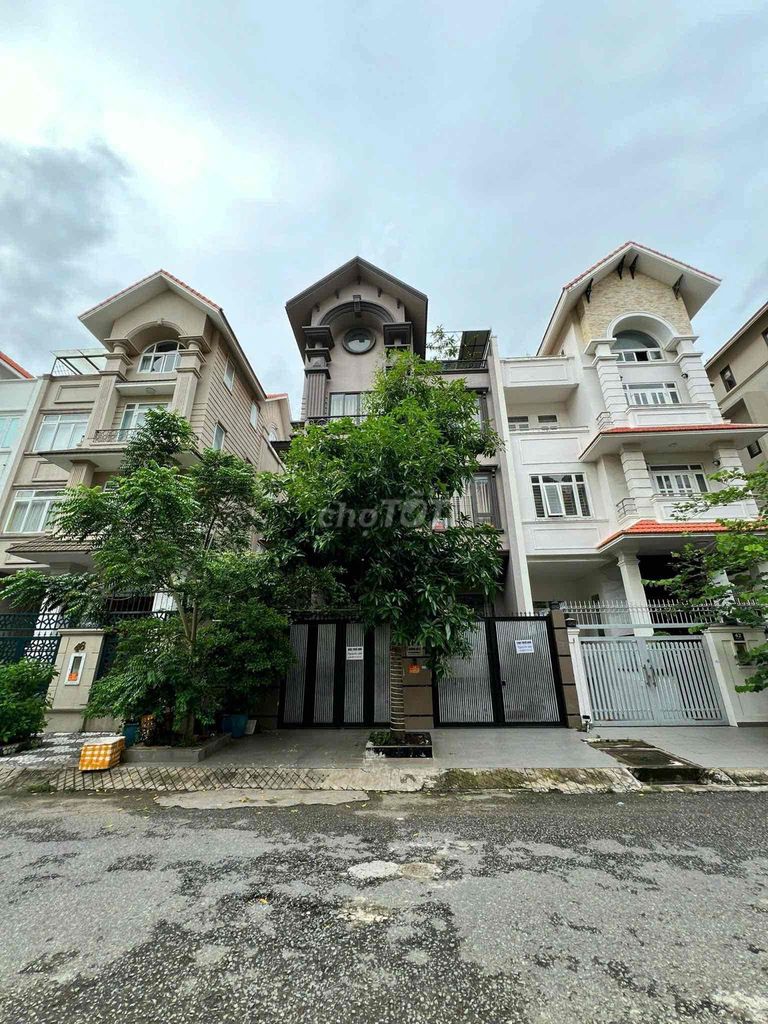 CHO THUÊ BIỆT THỰ HIM LAM QUẬN 7, 10X20M HẦM 4 LẦU THANG MÁY 90 TRIỆU