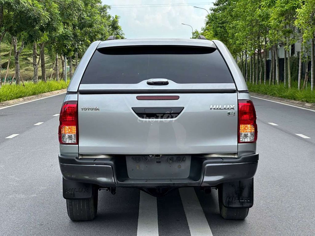 Toyota Hilux E 2.4AT 4x2 lỗi tặng xe, 12 vạn zin. Mua bán Ô tô tại Quận Hà Đông Hà Nội được đăng bởi Hà Đông Car hình 17