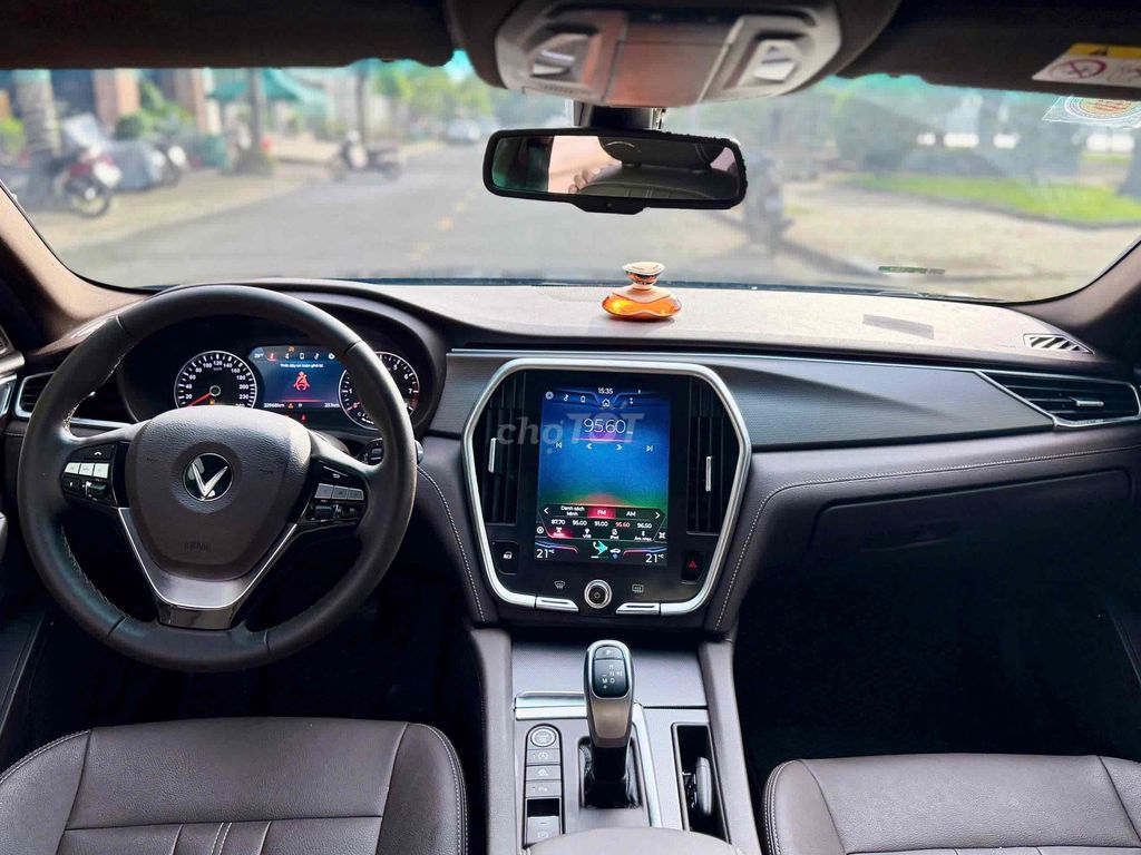 LUX A BASE 22 - 23.000KM. Mua bán Ô tô tại Thành phố Thủ Đức Tp Hồ Chí Minh được đăng bởi Hồng My hình 10