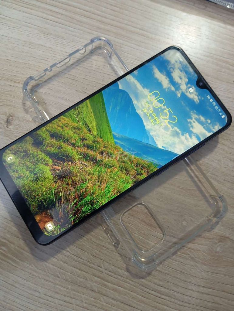 Samsung Galaxy A31 128GB Xanh 6GB Pin trâu. Mua bán Điện thoại tại Thị xã Bến Cát Bình Dương được đăng bởi helo hình 1