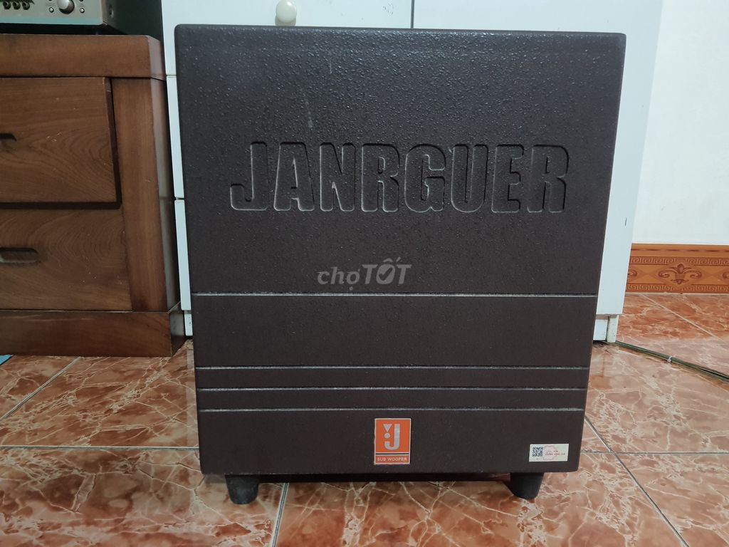 Thanh lý trầm điện Janrguer bass 30, nghe rất hay