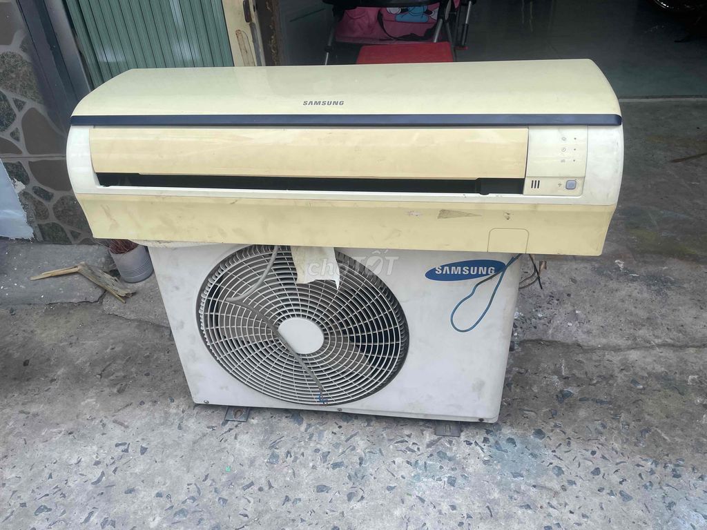 Bán em may lạnh Samssung 1.5HP 2 triệu