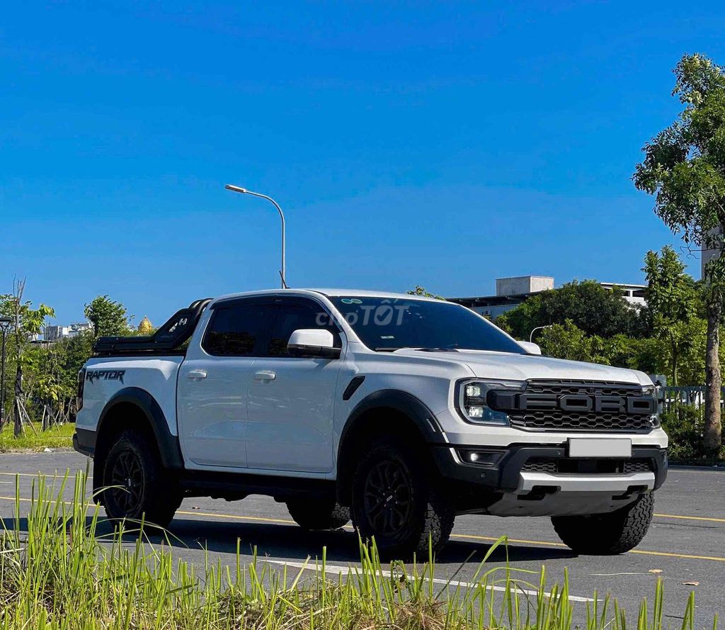 Ford Raptor 2025 4000km. Mua bán Ô tô tại Quận Long Biên Hà Nội được đăng bởi Mr Tài Oto hình 2