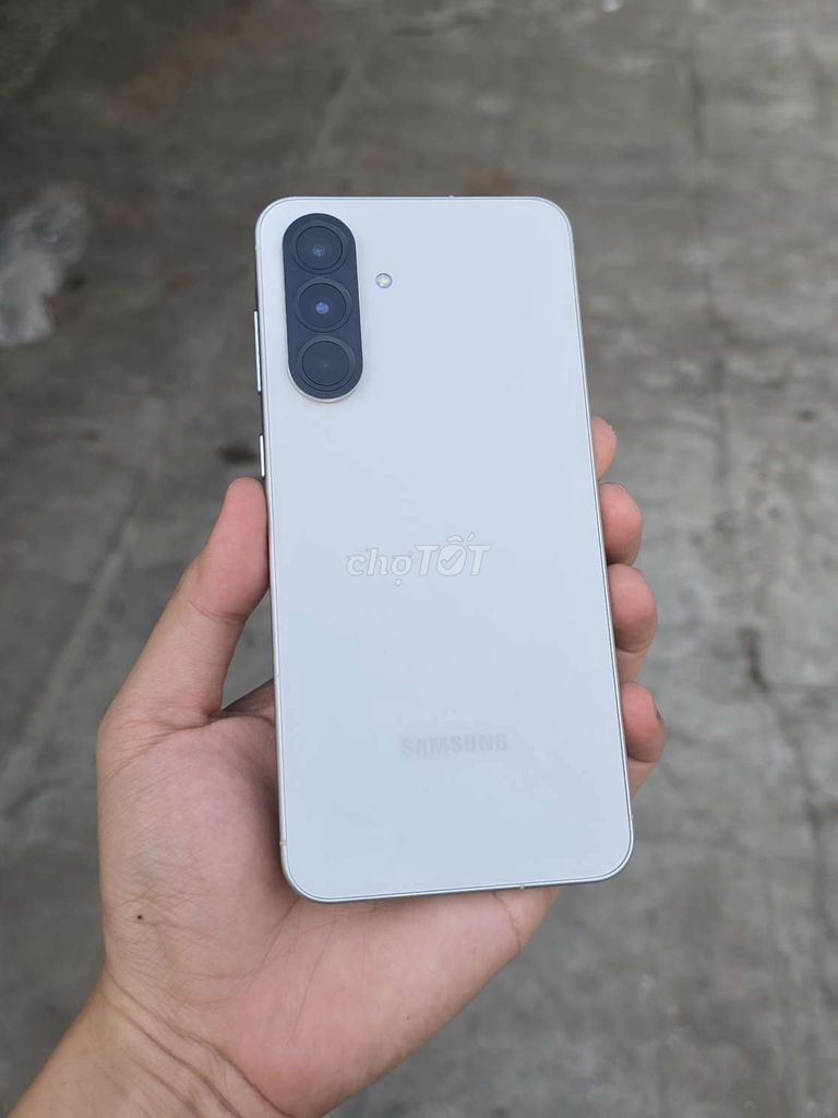 Samsung Galaxy A56 12GB/256GB Xám Trắng. Mua bán Điện thoại tại Thành phố Mỹ Tho Tiền Giang được đăng bởi Phước Lộc Mobile Mỹ Tho hình 1