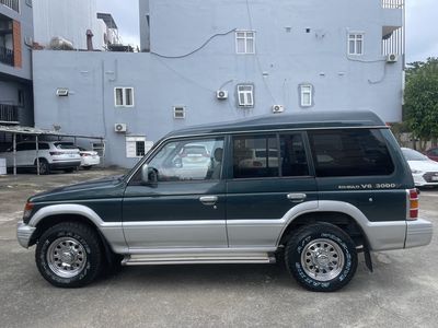 Mitsubishi Pajero 2005 V33/V6 Xanh. Mua bán Ô tô tại Quận Ngũ Hành Sơn Đà Nẵng được đăng bởi Trần Gia Vũ hình 1