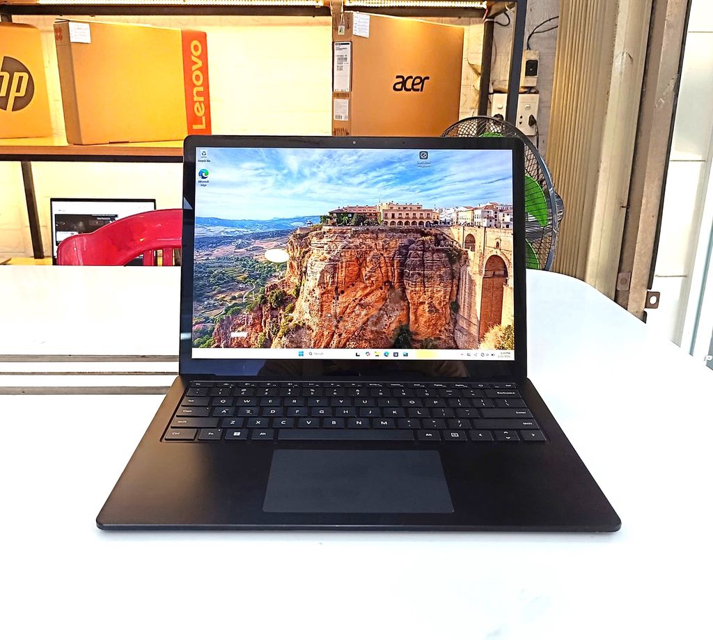Surface Laptop 4 | i5-1135G7 | 16GB | 256GB Touch. Mua bán Laptop tại Quận Hải Châu Đà Nẵng được đăng bởi TTCenter 484 NÚI THÀNH hình 1