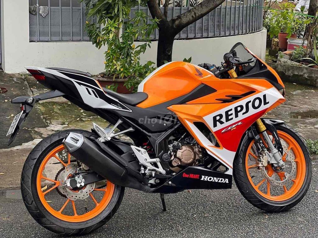 Honda CBR150R Repsol 2021 Cam trắng đen. Mua bán Xe máy tại Quận 6 Tp Hồ Chí Minh được đăng bởi Quang Rambo  hình 2