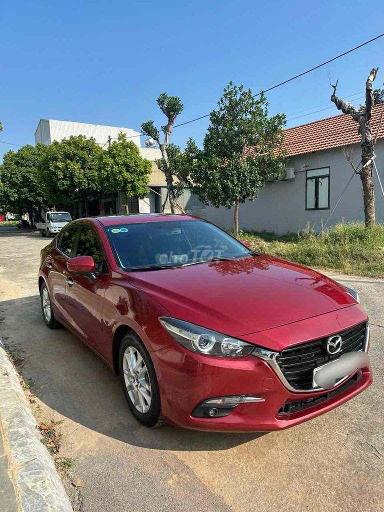 Mazda 3 2017 1.5 AT Sedan - 80000 km