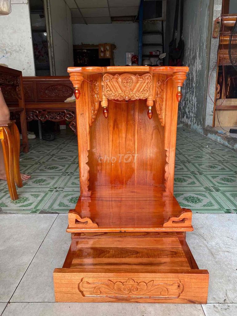 Bàn thờ ông địa Gỗ xoan đào Nâu đỏ 42cm. Mua bán Nội thất, đồ gia dụng khác tại Huyện Hóc Môn Tp Hồ Chí Minh được đăng bởi tuyến hình 1