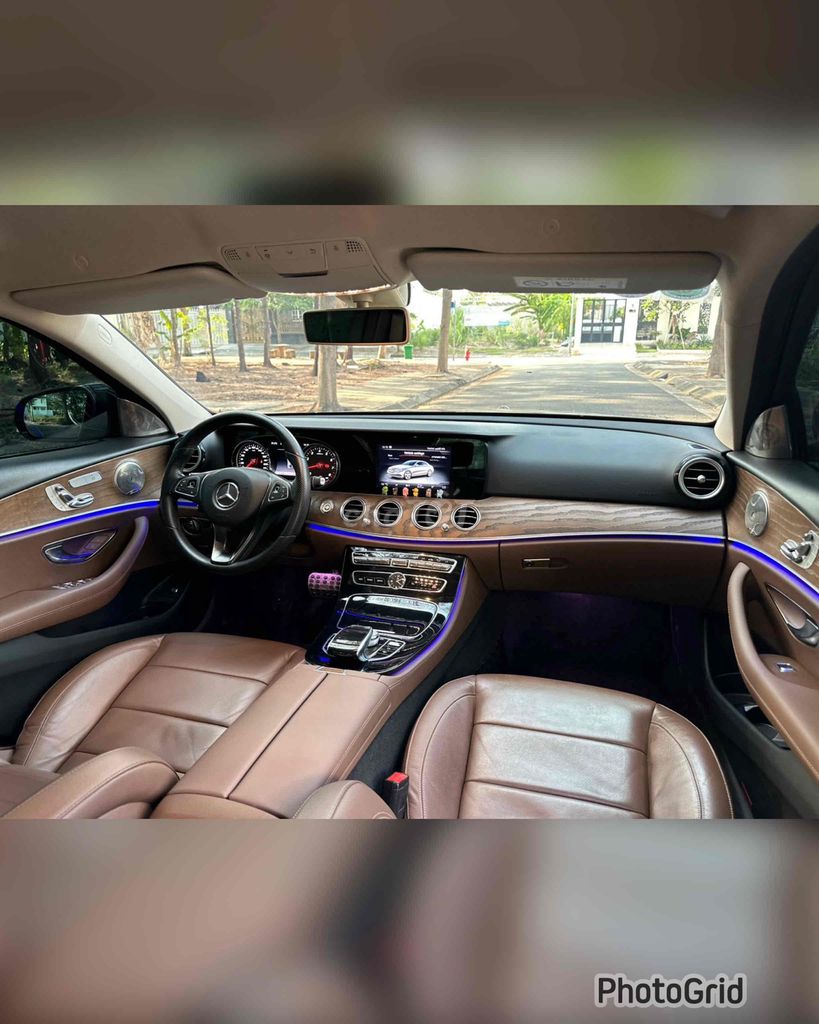 Mercedes E200 2018, Đen/nâu sang trọng