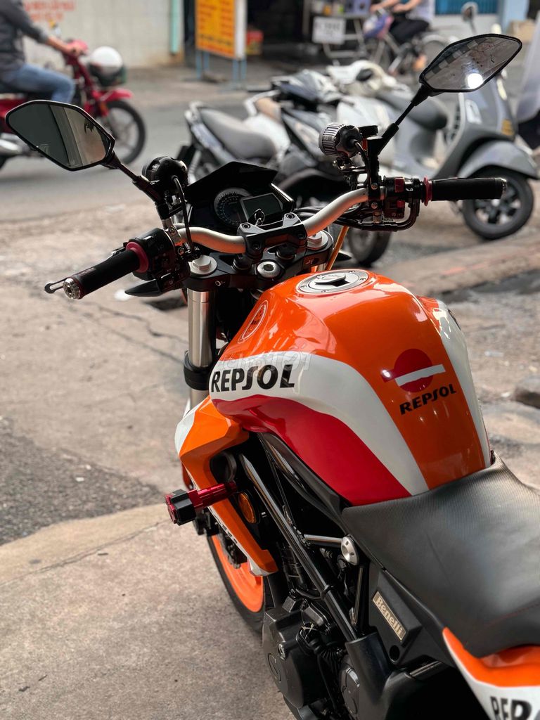 Benelli BN302 2018 Cam trắng 23000 km 9 chủ. Mua bán Xe máy tại Quận Bình Tân Tp Hồ Chí Minh được đăng bởi Việt Motor Bình Tân hình 7