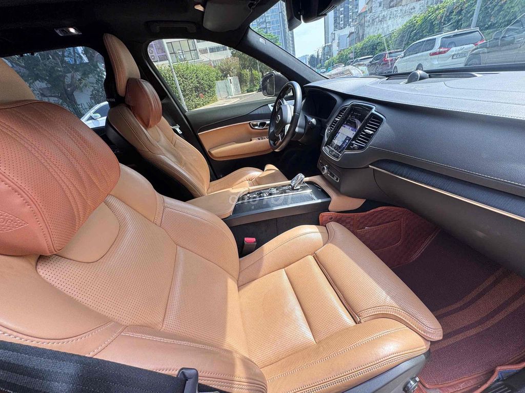 Volvo XC90 T8 Plug-in Hybrid Xăng Điện Bản Đủ. Mua bán Ô tô tại Quận Long Biên Hà Nội được đăng bởi Em Hải Volvo hình 9