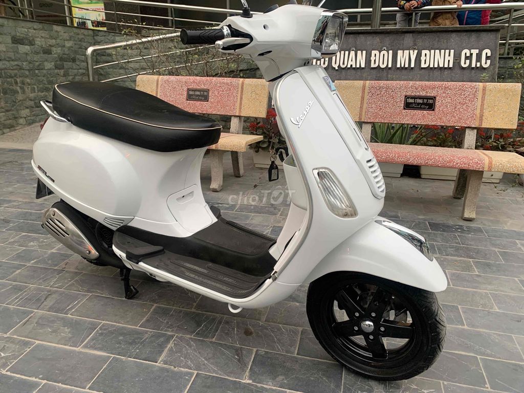 vesspa 125S chính chủ biển hà nội. Mua bán Xe máy tại Quận Nam Từ Liêm Hà Nội được đăng bởi chị Hương hình 2