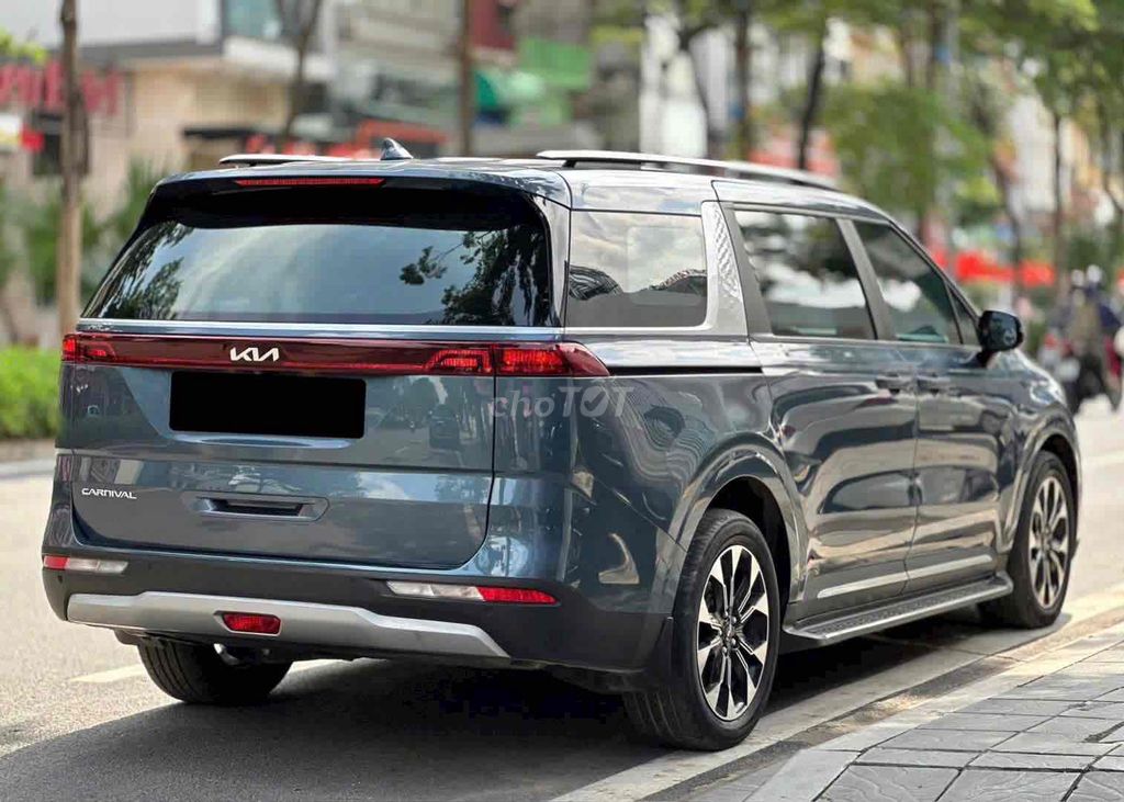 Kia Carnival 2.2D Luxury sx 2022 màu xanh. Mua bán Ô tô tại Quận Cầu Giấy Hà Nội được đăng bởi Cao Quý hình 4