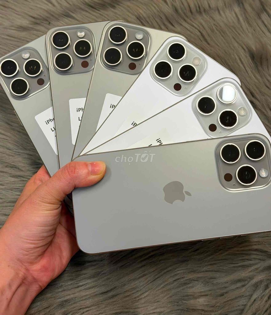 Apple iPhone 15 Pro Max 256GB Titan Trắng 99%. Mua bán Điện thoại tại Quận Hai Bà Trưng Hà Nội được đăng bởi Hằng Thỏ hình 1