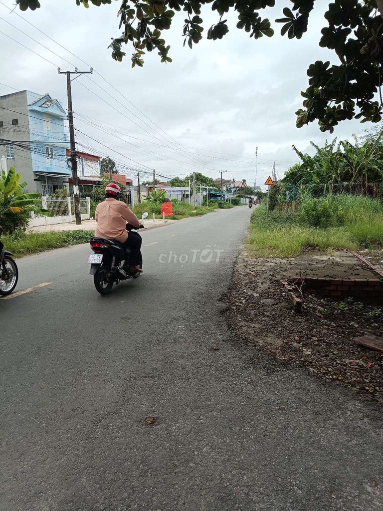 Bán đất gần cổng chào phường 1 đường vào Trung tâm bảo trợ xã hội BL