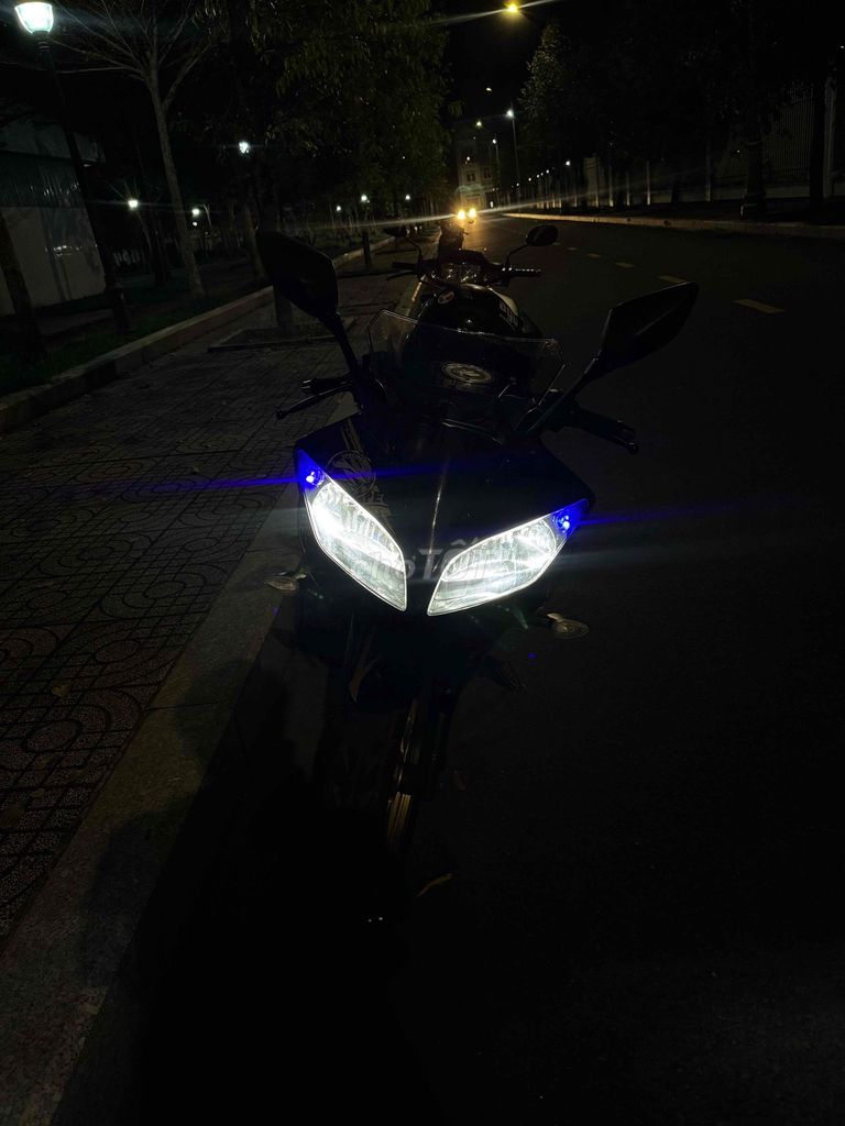 Motor R15V2. Mua bán Xe máy tại Thành phố Vĩnh Long Vĩnh Long được đăng bởi Nguyễn Hoàng Quốc Anh hình 7