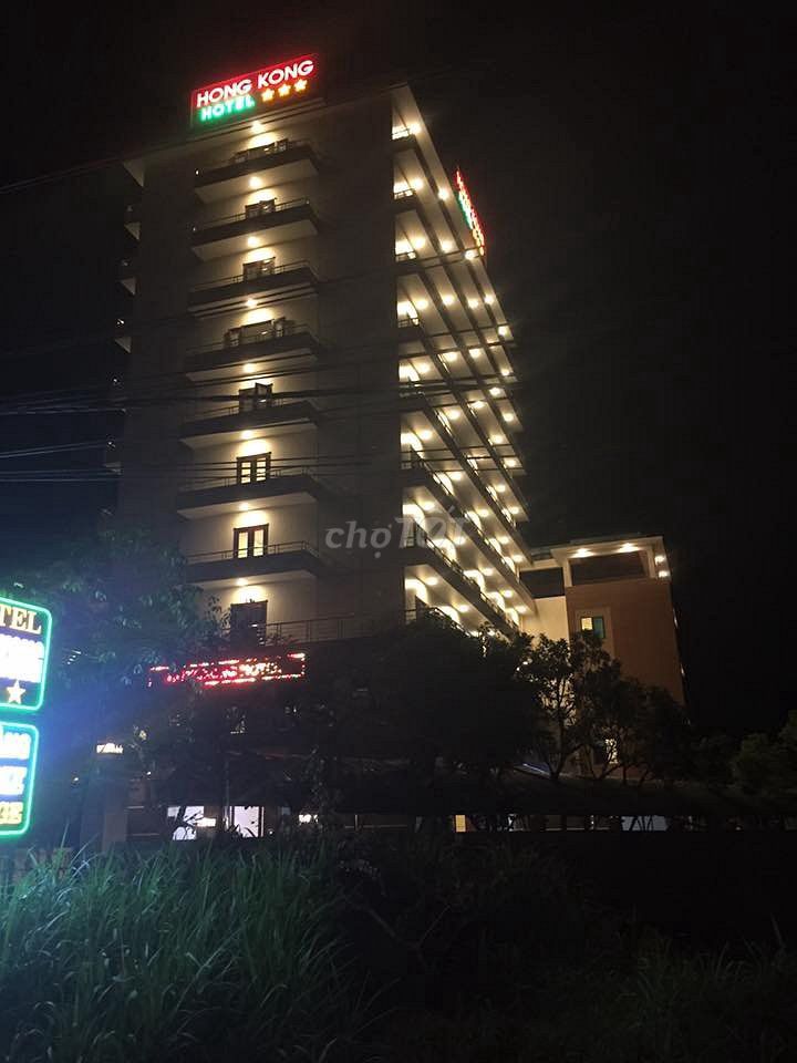 Chính chủ bán khách sạn 3 sao 11 tầng 70 phòng tại TP. Vinh, Nghệ An