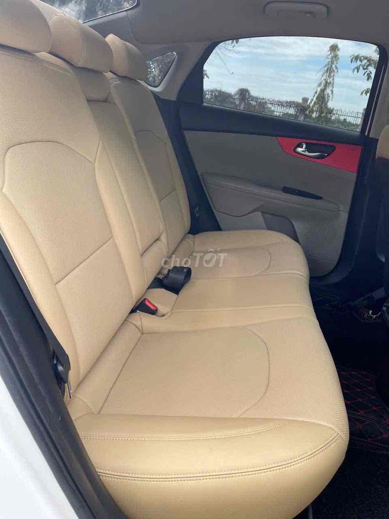 Kia Cerato 2018 1.6 AT - 800000 km. Mua bán Ô tô tại Thành phố Buôn Ma Thuột Đắk Lắk được đăng bởi Sỹ Trần hình 9