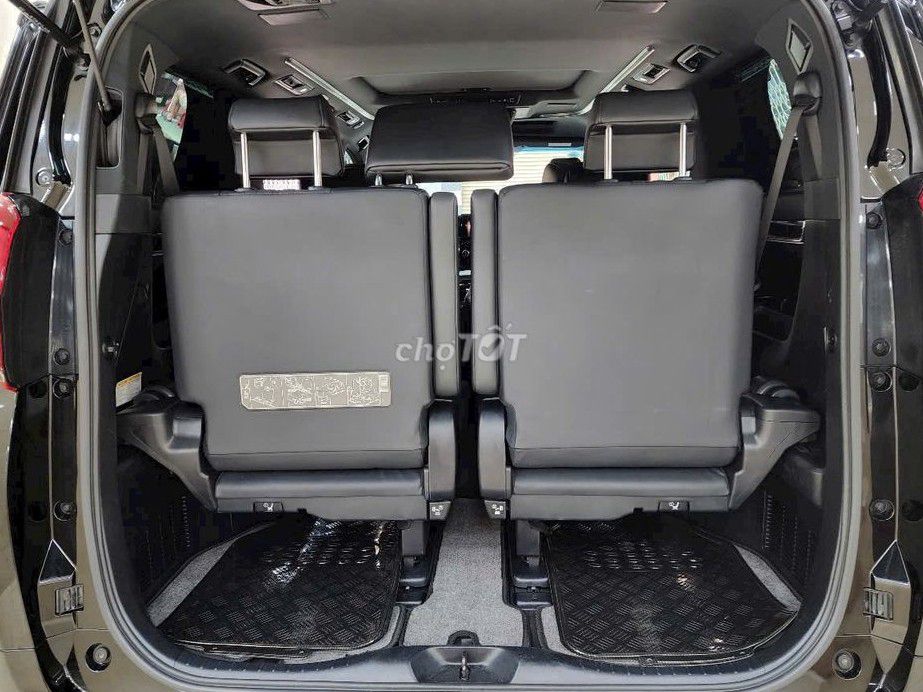 Toyota Alphard 2020 3.5 V6 mạnh mẽ – chạy êm, bốc. Mua bán Ô tô tại Quận 10 Tp Hồ Chí Minh được đăng bởi Chị My  hình 5