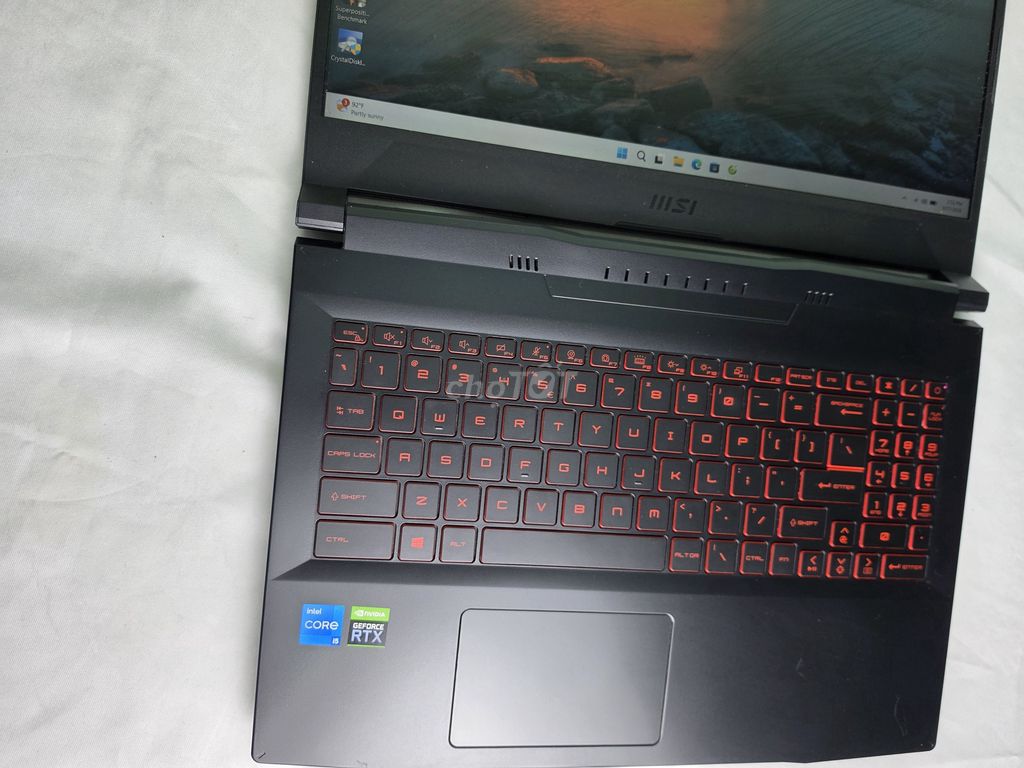 MSI i5-11400H, RTX 3050 khỏe,2 quạt mát,mở gập 180. Mua bán Laptop tại Quận Tân Bình Tp Hồ Chí Minh được đăng bởi Laptop Gaming VN hình 1