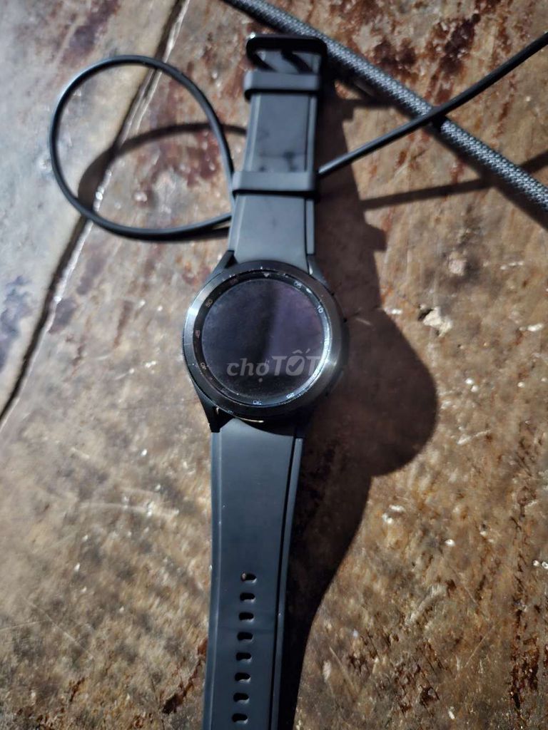 Samsung Galaxy Watch4 Classic Đen. Mua bán Thiết bị đeo thông minh tại Huyện Mỏ Cày Nam Bến Tre được đăng bởi Quốc Duy hình 1