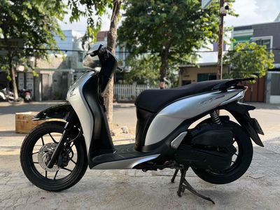 Honda SH Mode 2014 màu bạc Pos Góp trả trước 6tr5. Mua bán Xe máy tại Quận Liên Chiểu Đà Nẵng được đăng bởi Hòa Xe Máy Cũ