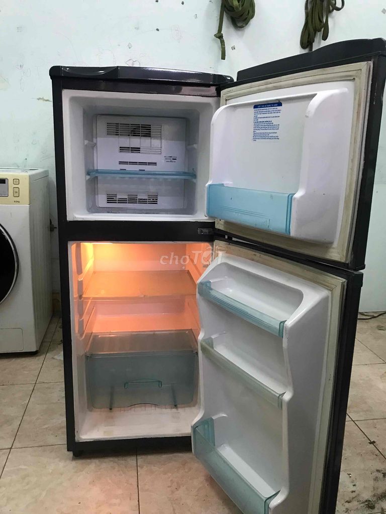 tủ lạnh toshiba 120L zin lạnh nhanh chỉ tầm 1kw/ng