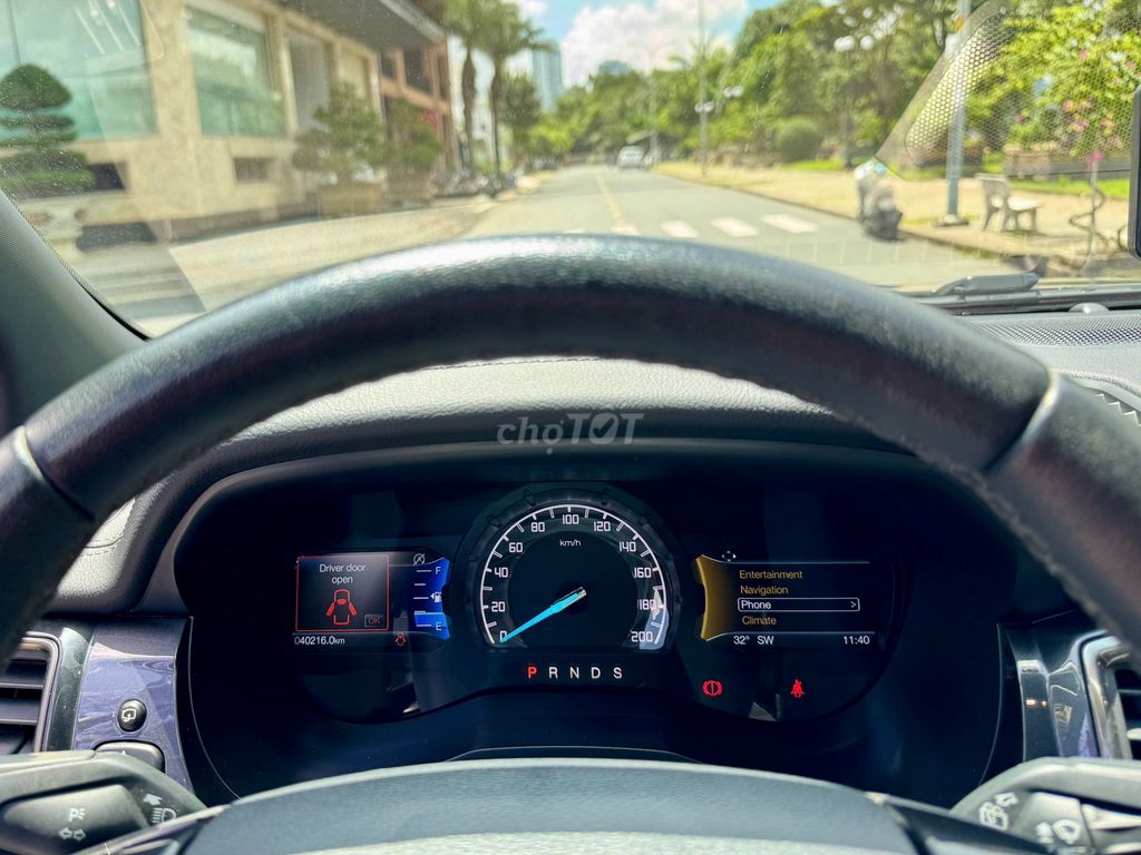 Ford Everest Titanium 2022 - Màu đen - 4vkm. Mua bán Ô tô tại Thành phố Thủ Đức Tp Hồ Chí Minh được đăng bởi OTOCITY hình 11