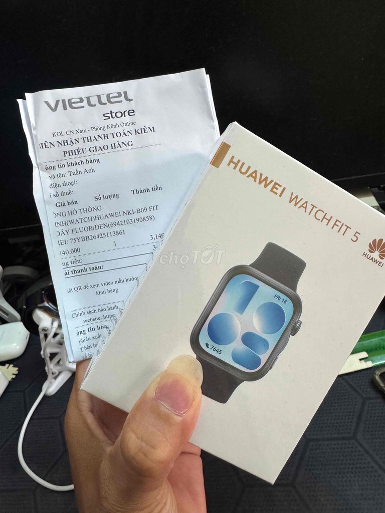 Huawei Watch Fit 5 Đen hàng Viettel Store. Mua bán Thiết bị đeo thông minh tại Quận Cẩm Lệ Đà Nẵng được đăng bởi Huawei Chính Hãng Đà Nẵng zz Mua và Bán Đồng Hồ Mới Cũ zz  hình 1